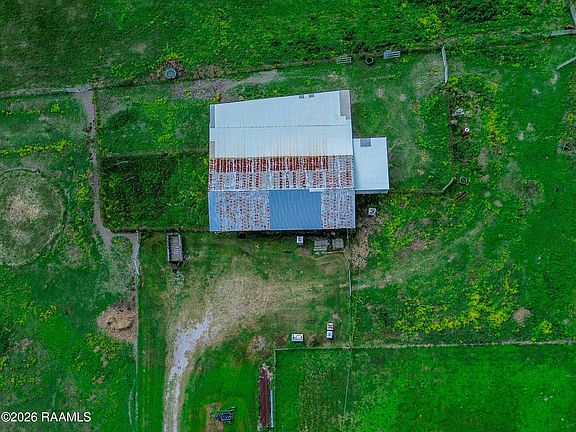 4th image of W Liberty Farm Rd