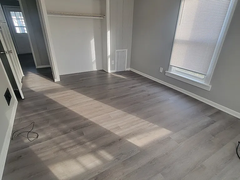 121 S 2nd Ave #1 — Photo 2