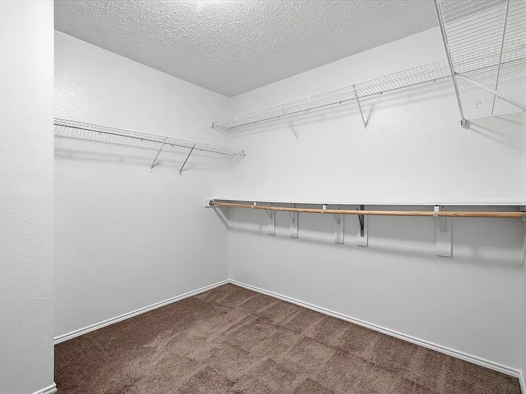 2308 Shadabury Dr — Photo 30