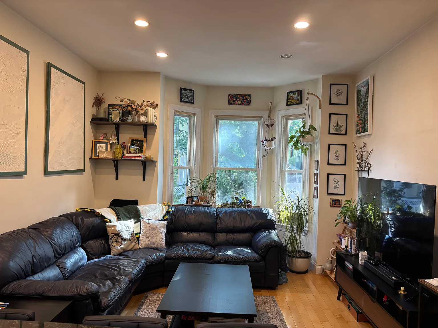 2 bed, 765 sqft, $3,500 — Photo 3