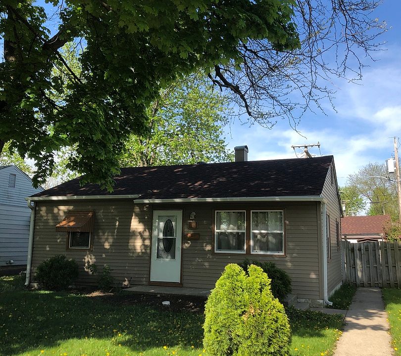 1st image of 17 Salem Dr