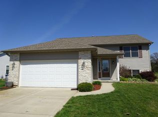 227 Ironwood St NW, Demotte, IN 46310