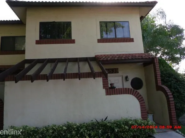 8839 Springtree Lakes Dr, Sunrise, FL 33351