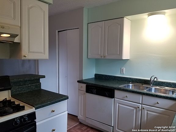 5th image of 902 H St