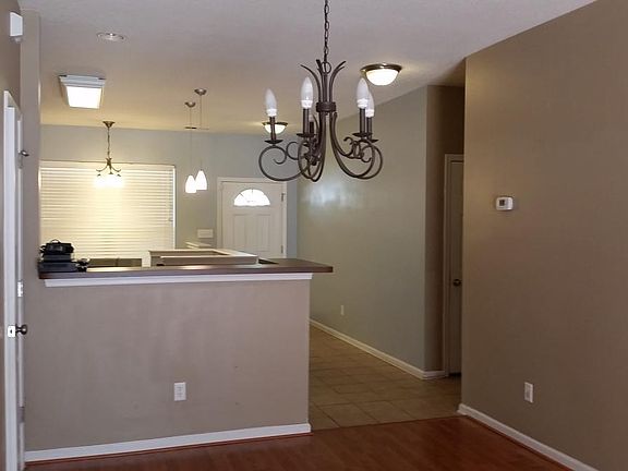 3rd image of 3008 Billings Dr