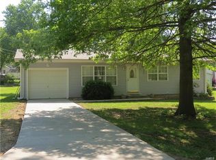 105 S Circle Dr, Wright City, MO 63390