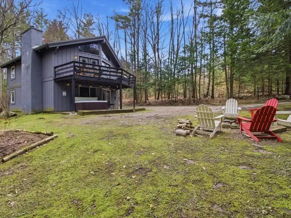367 Shady Pines Road, Sunderland, VT 05250