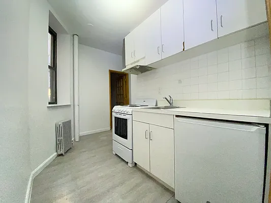 Rented by REAL New York | media 10