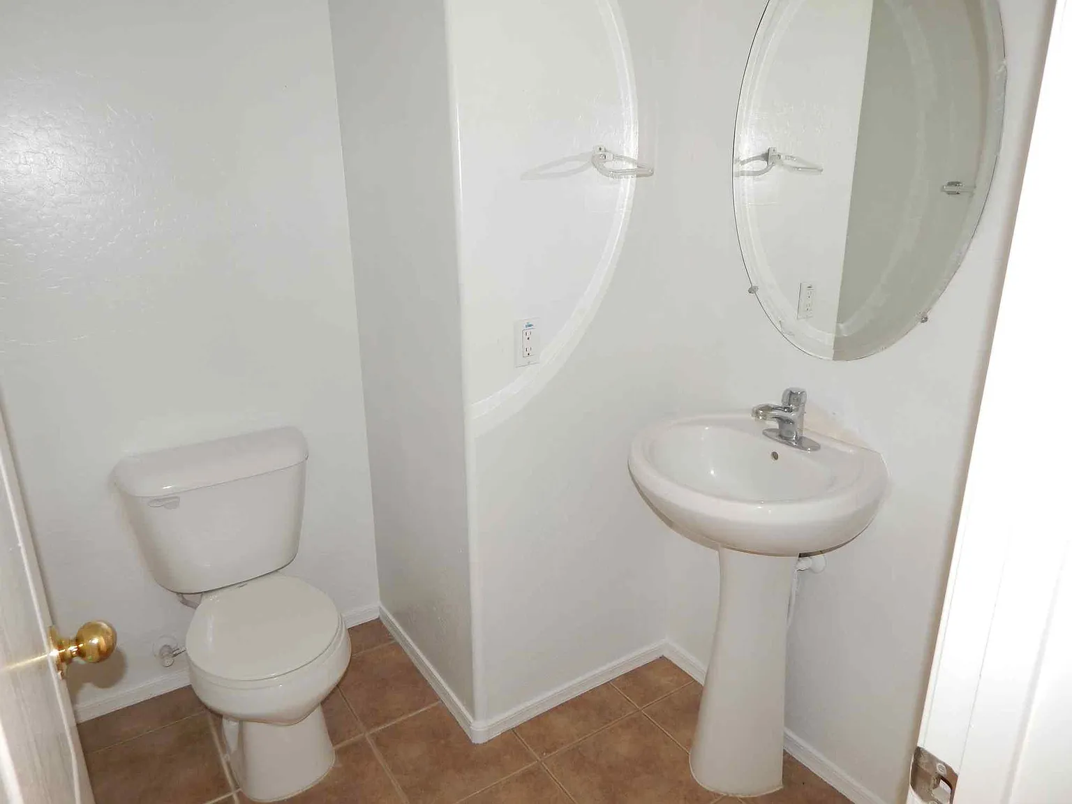 8625 W Miami St — Photo 2