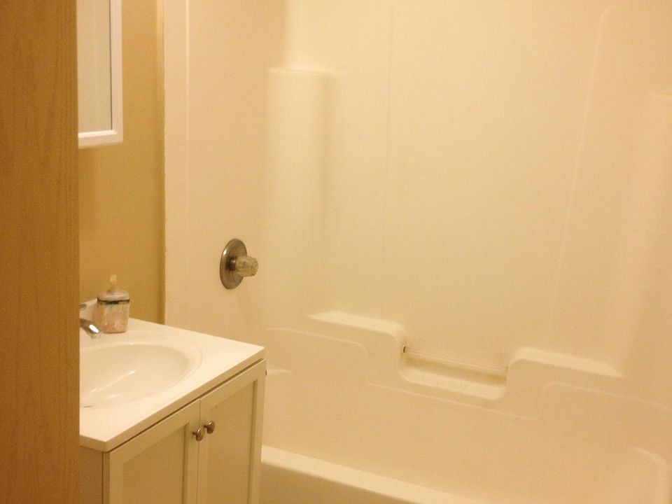 1st image of 31446 Alcona Ct