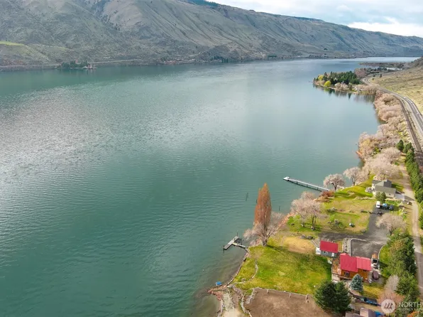 151 Sweetwater Lane, Wenatchee, WA 98801