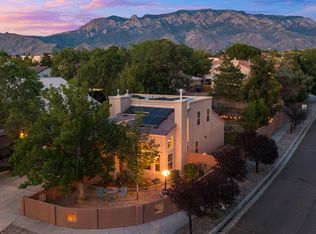 8400 Manuel Cia Pl NE, Albuquerque, NM 87122