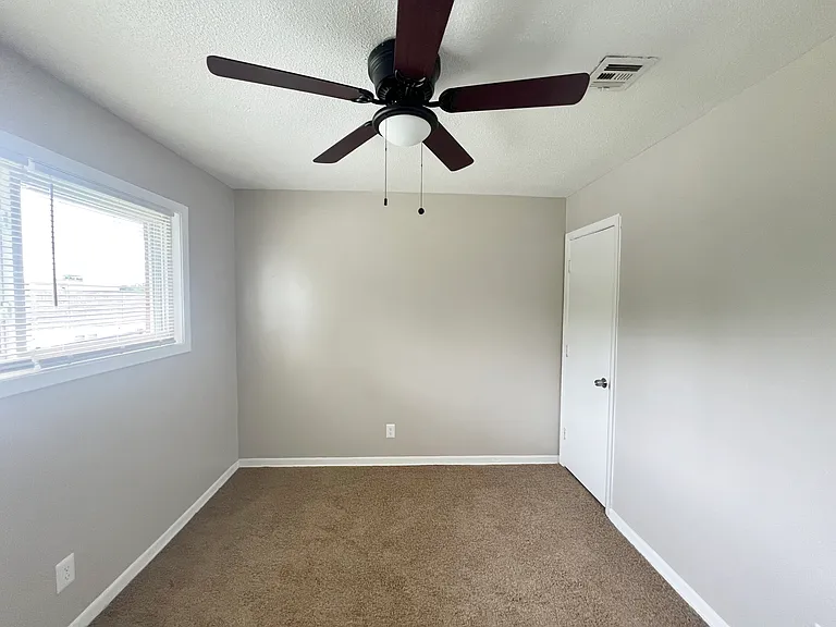 Woodview Townhomes — Photo 21