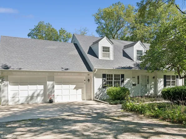 909 Morton St, Batavia, IL 60510