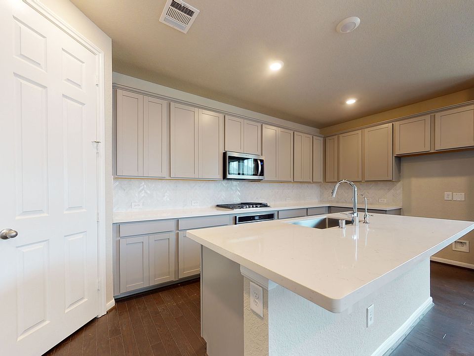 Lakeshore at Towne Lake - Monroe Interior Image 1