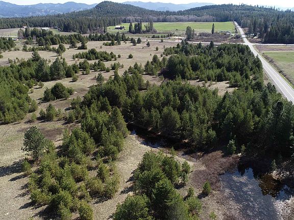 4th image of 2020 Westside Calispell Rd #A
