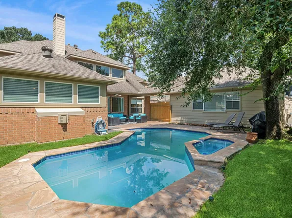 815 Chisel Point Dr, Houston, TX 77094