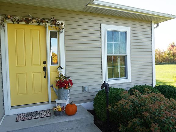 2nd image of 6338 Meadow Wood Ln