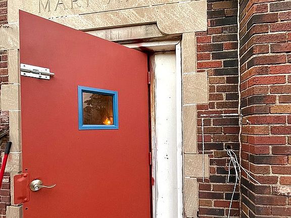 2nd image of 12080 Broadstreet Ave
