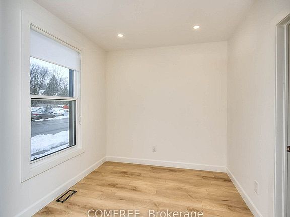 3rd image of 2 Esson St