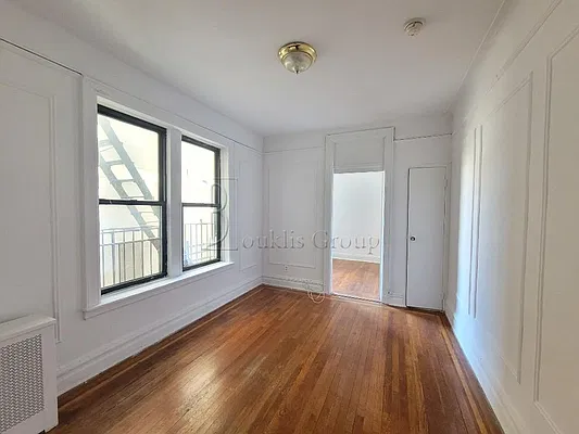 Rented by Bouklis Group | media 2