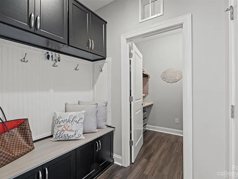 1003 Angora Ct — Photo 44