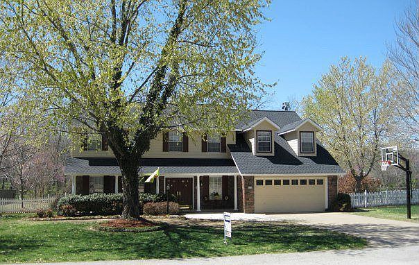 New roof in 2008. Neighborhood pool and tennis courts!