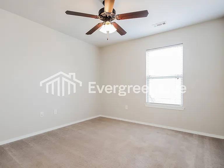 252 S Tamarind Cv — Photo 4
