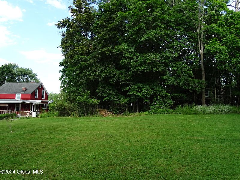 3rd image of 9 Cottage Street