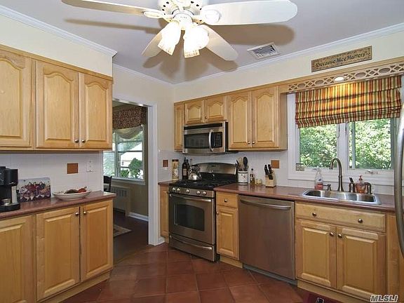 4th image of 210 Whitehall Blvd