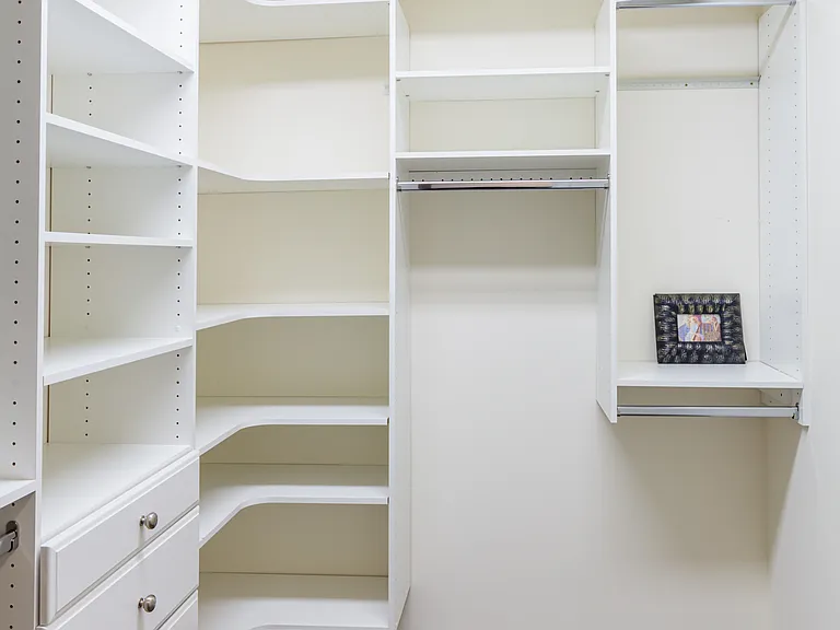 9040 NE Juanita Dr #101 — Photo 8