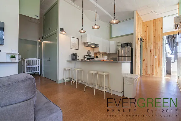 Rented by Evergreen Apartments BK | media 61