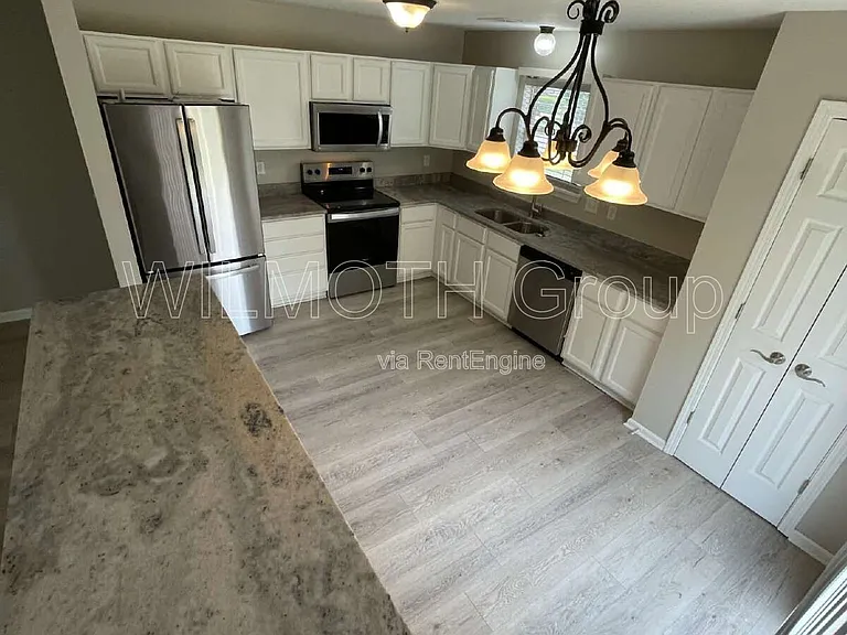 11212 Boston Way — Photo 6