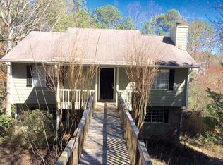 2664 Laurel View Dr, Snellville, GA