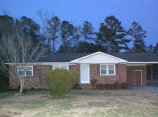 45 Lochern Rd, Lumberton, NC 28358