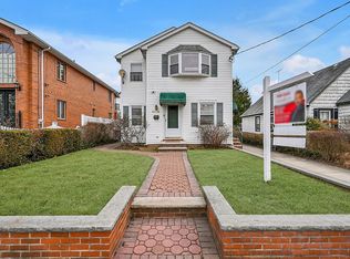 3319 205th St, BAYSIDE, NY