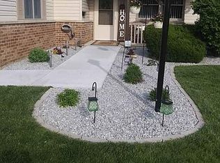 1805 Creek Rd, Morris, IL 60450