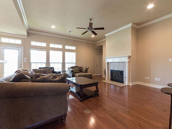 4th image of 7895 Windchase Dr