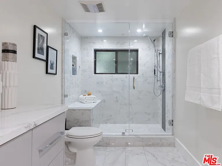155 N Hamilton Dr #102 — Photo 26