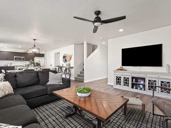 6976 W Redwood Creek Dr, Meridian, ID