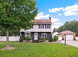 239 Foster Rd, Tewksbury, MA 01876