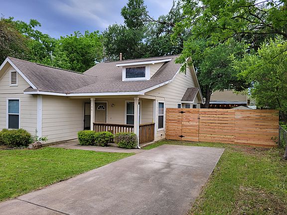 Front Right side with backyard gate.