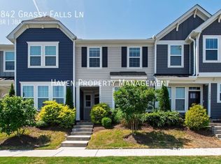 1842 Grassy Falls Ln, Wendell, NC 27591