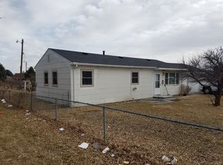 100 Woodley Park Rd, Gering, NE 69341