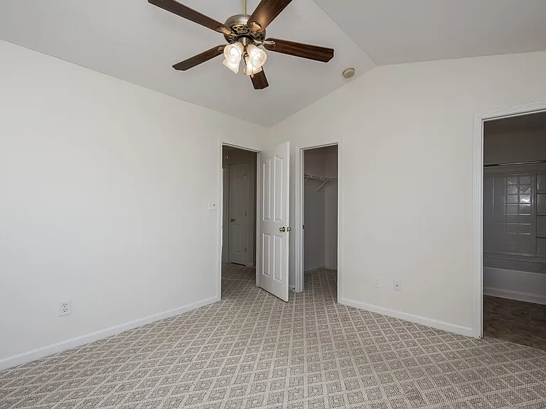 5010 Stowe Derby Dr — Photo 9
