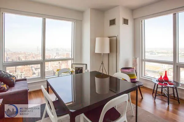 Rented by Oxford Property Group | media 15