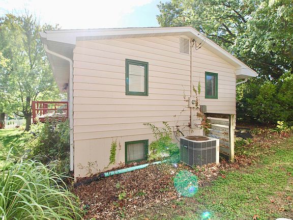 3rd image of 1725 Orleans Ave