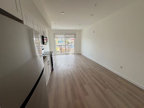 4015 Richmond St #305
