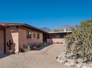 8851 E Driftwood Trl, Tucson, AZ 85749