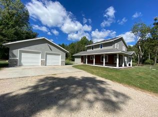 3702 62nd St, Saugatuck, MI